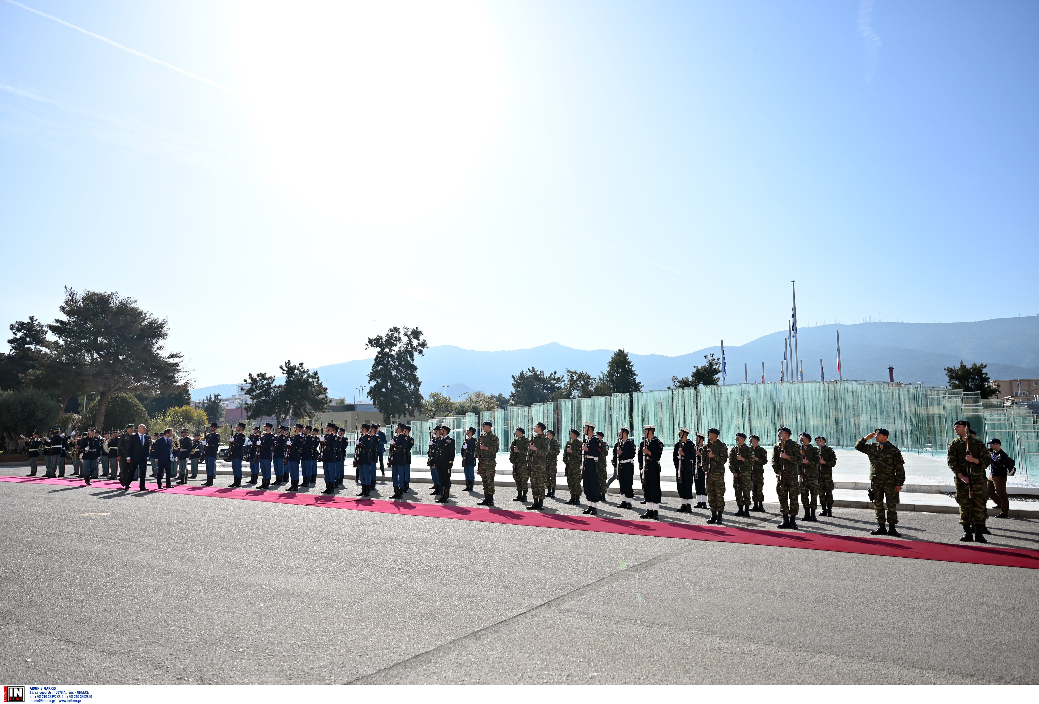 Συνάντηση Δένδια με τον Γάλλο ΥΠΑΜ, Σεμπαστιάν Λεκορνί-1