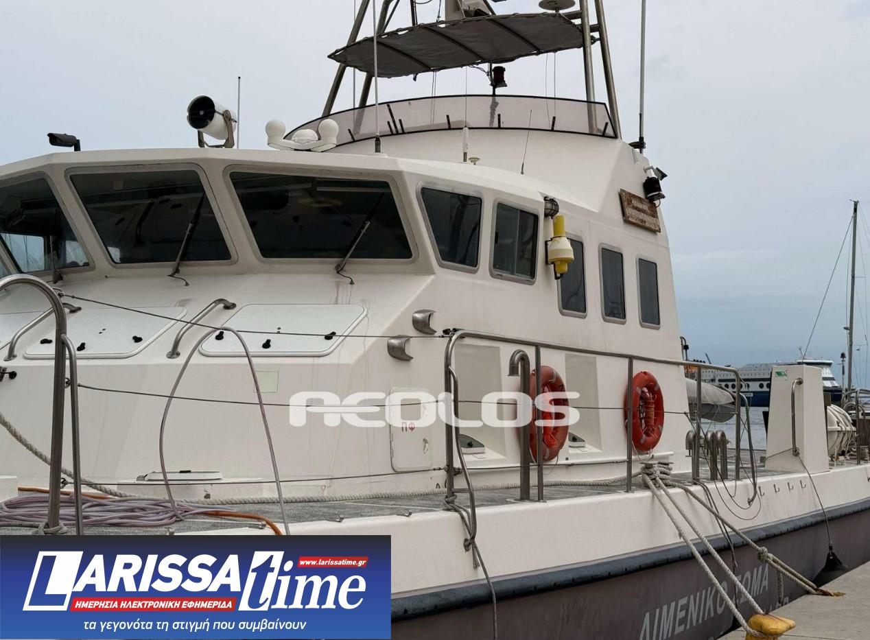 εικόνα που δείχνει το σκάφος του Λιμενικού το οποίο δέχτηκε τα πυρά από την τουρκική πλευρά (Πηγή: aeolos.tv)