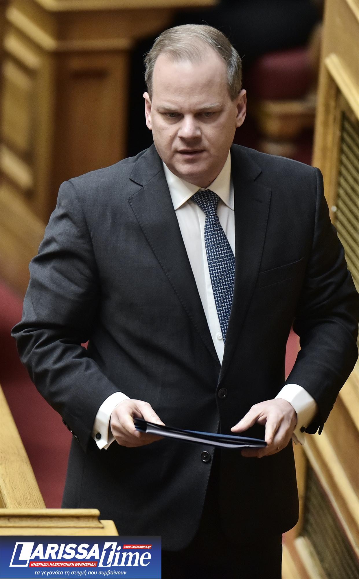 Θεωρείο: Η έκρηξη Σαμαρά-1