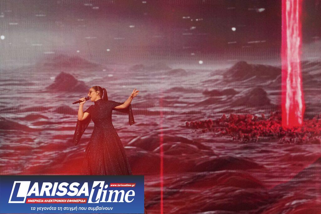Eurovision: Τα highlights του 69ου διαγωνισμού μέσα από φωτογραφίες – Η «Καρυάτιδα» από φως της Klavdia που έκλεψε τις εντυπώσεις