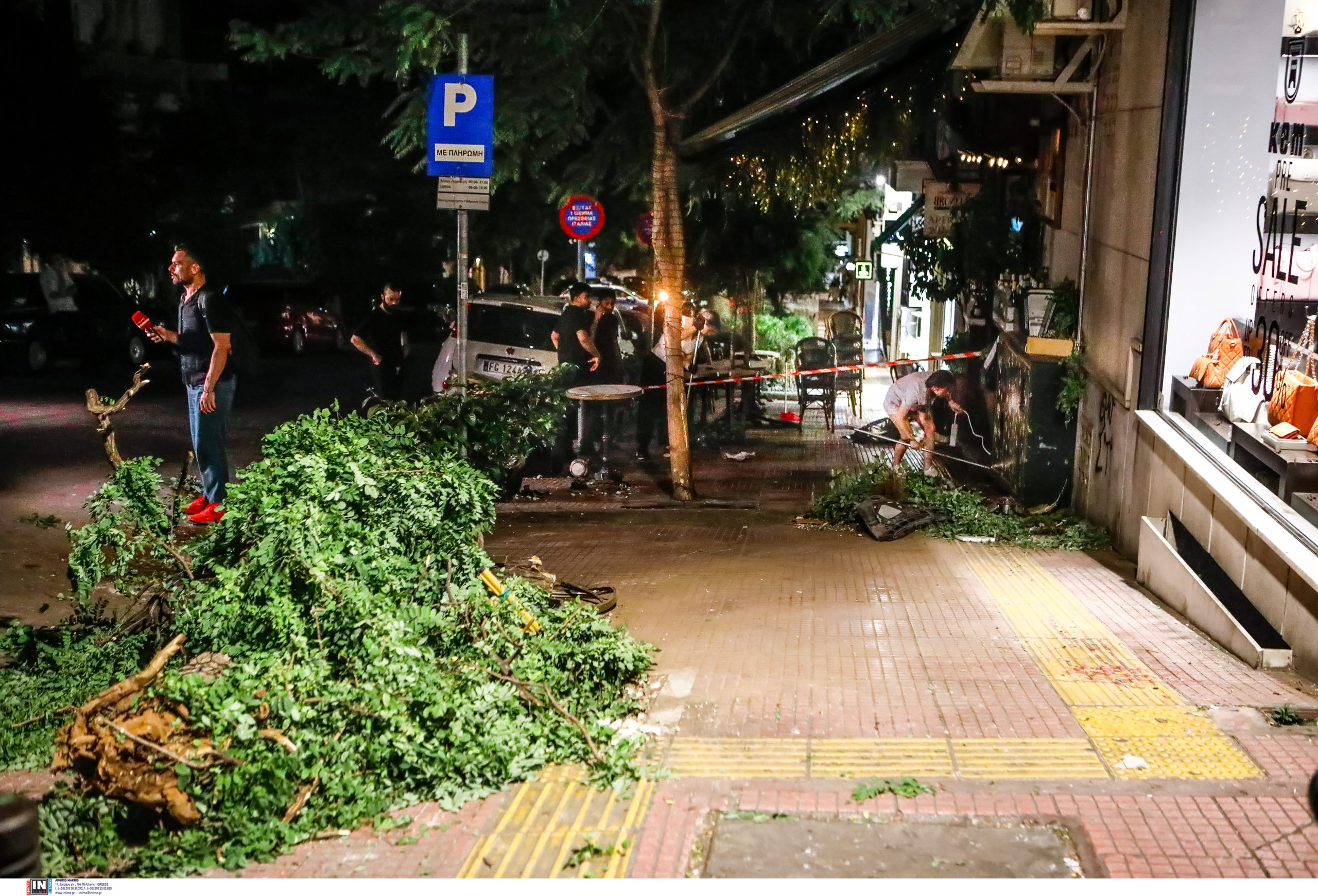 Κολωνάκι, τζιπ