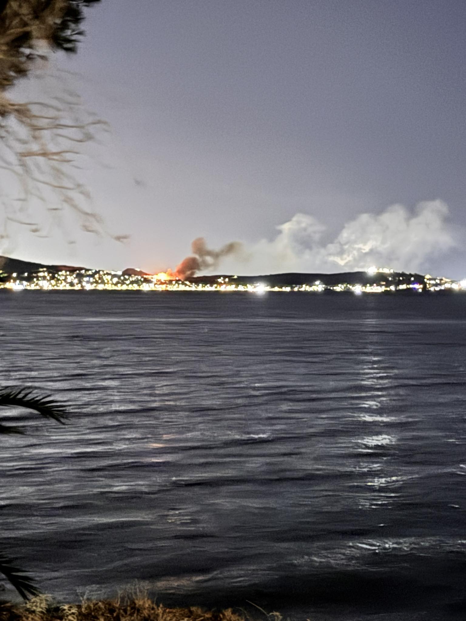 Φωτιά, Σαλαμίνα