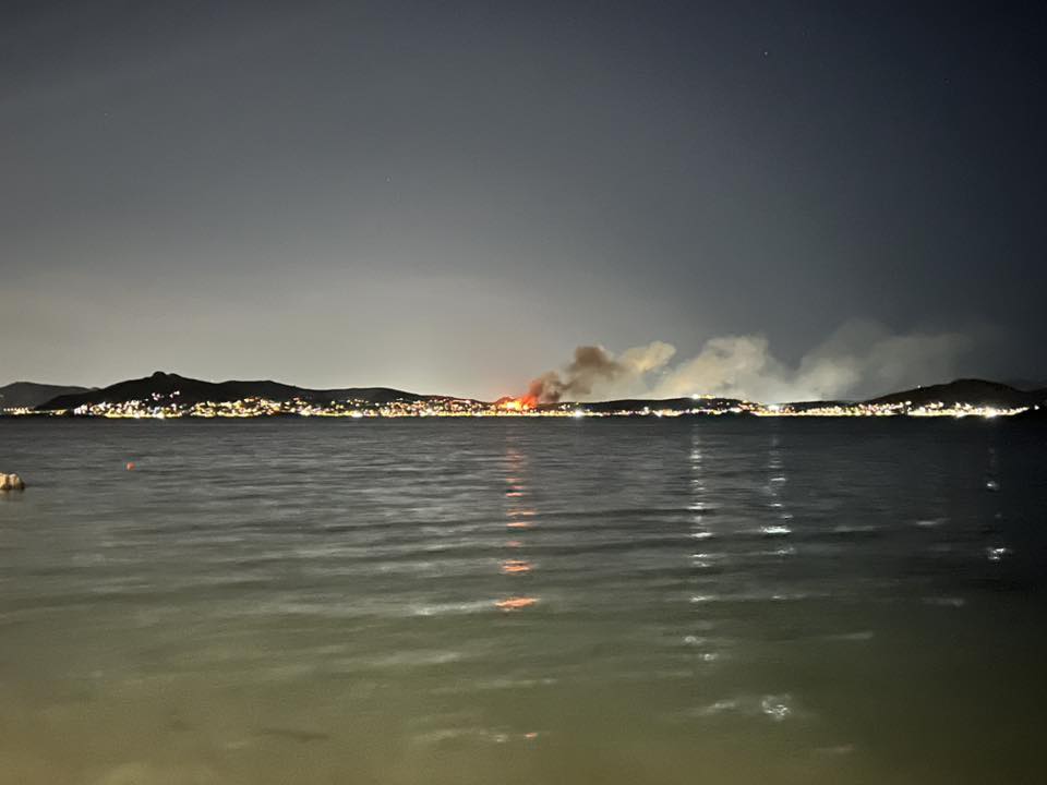 Φωτιά, Σαλαμίνα