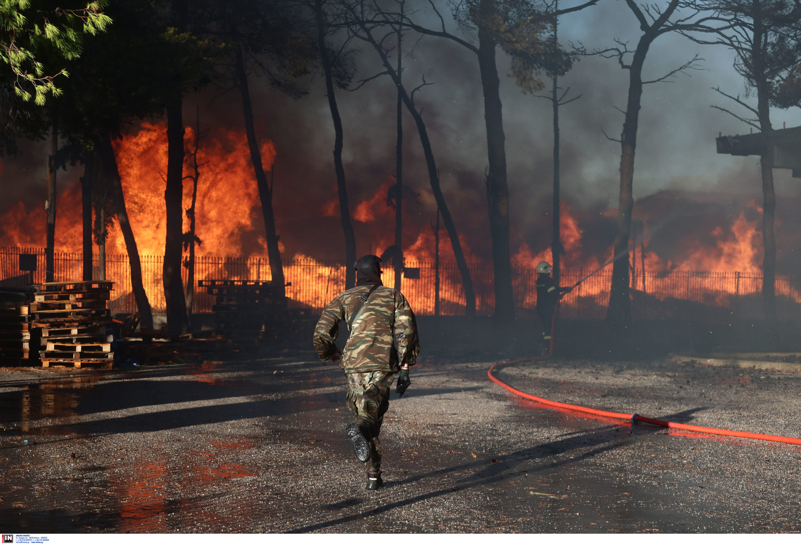ΦΩΤΙΑ ΑΧΑΡΝΕΣ
