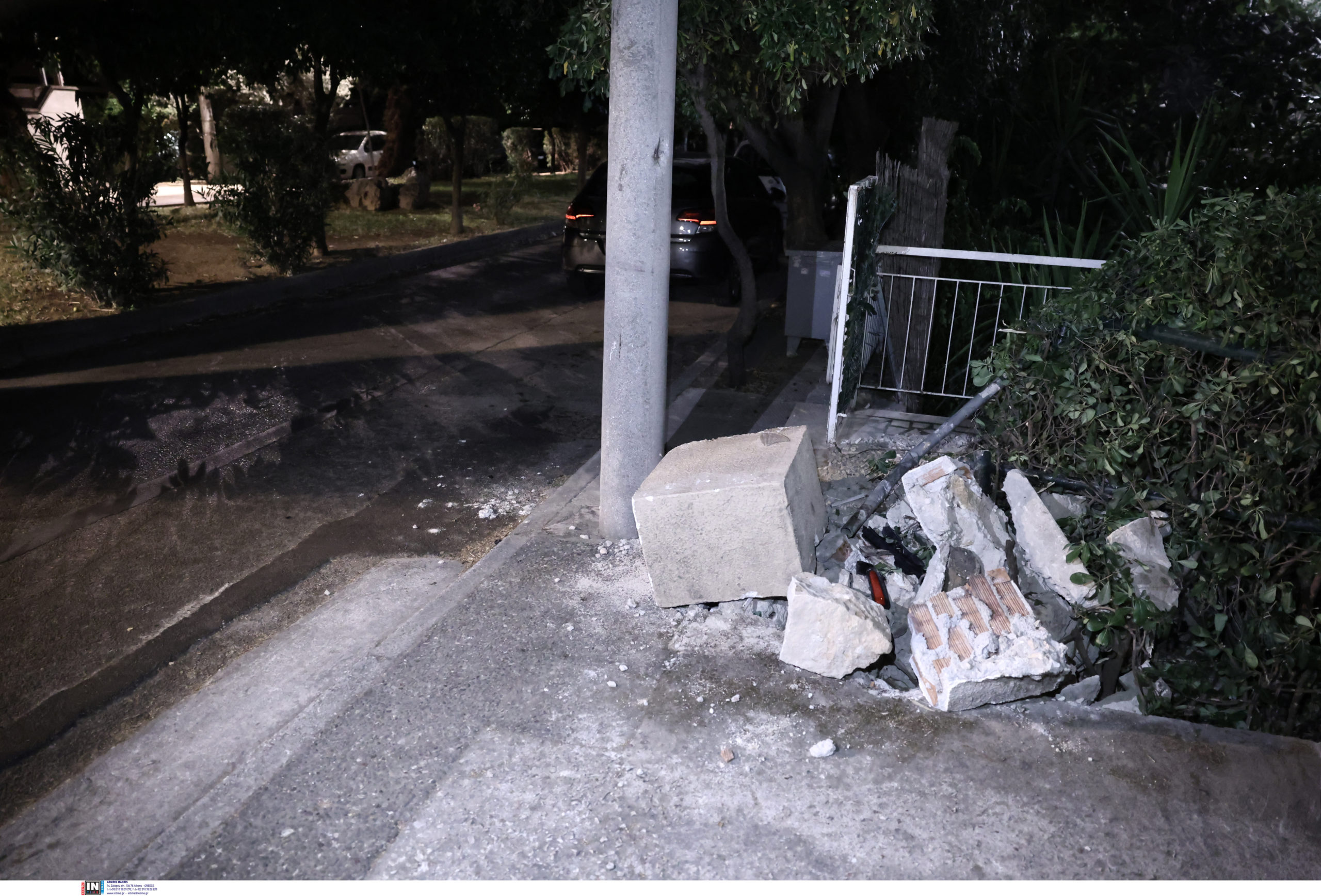 Βασίλης Μπισμπίκης, αυτοκίνητα, φθορές