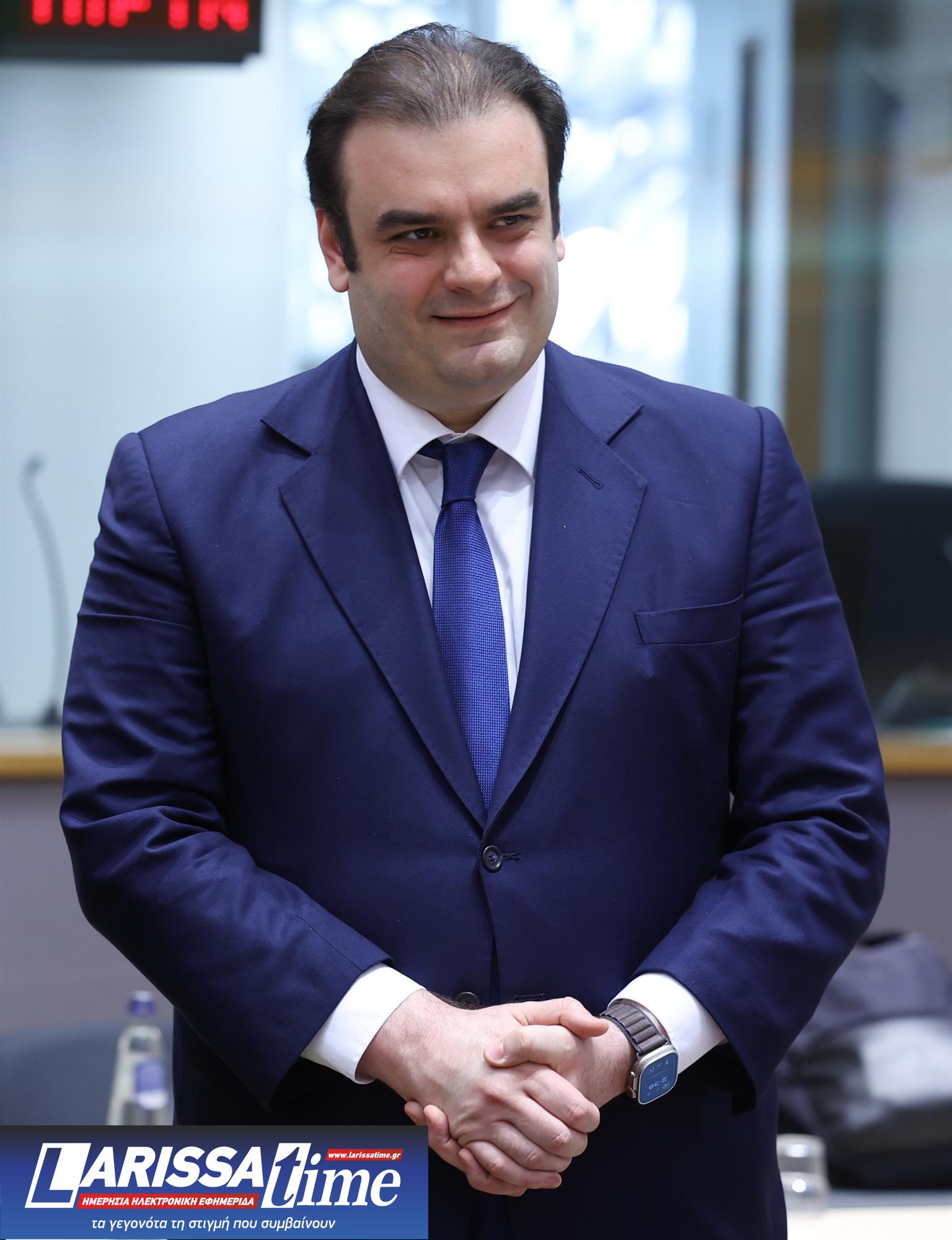 Θεωρείο: Το πιο «σκληρό» παρασκήνιο-1
