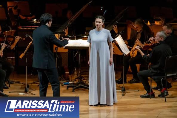 Ο χαρισματικός Θεόδωρος Κουρεντζής καθήλωσε το κοινό στην πρώτη του εμφάνιση στη Θεσσαλονίκη