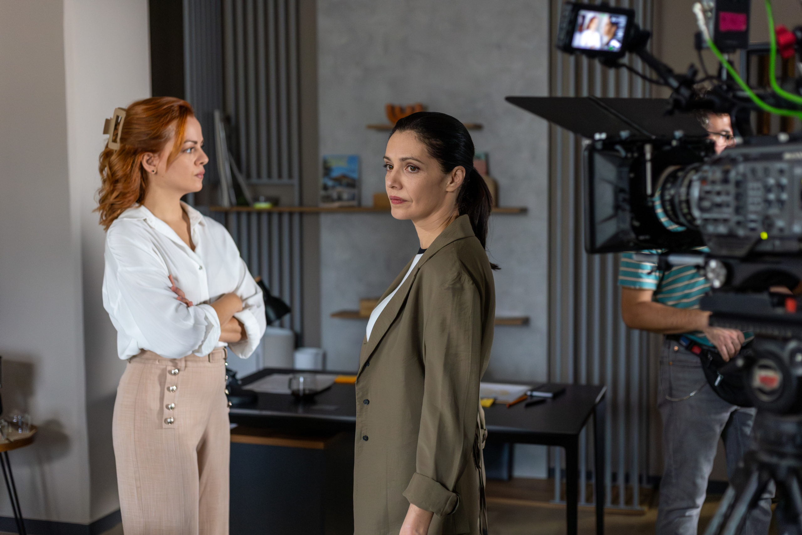 «ΜΙΑ ΝΥΧΤΑ ΜΟΝΟ»
 ΝΕΕΣ BACKSTAGE ΦΩΤΟΓΡΑΦΙΕΣ ΑΠΟ ΤΑ ΓΥΡΙΣΜΑΤΑ