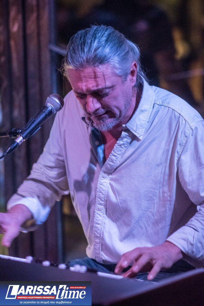 Jazzet Music Hall: ΗOT ORGANIC TRIO