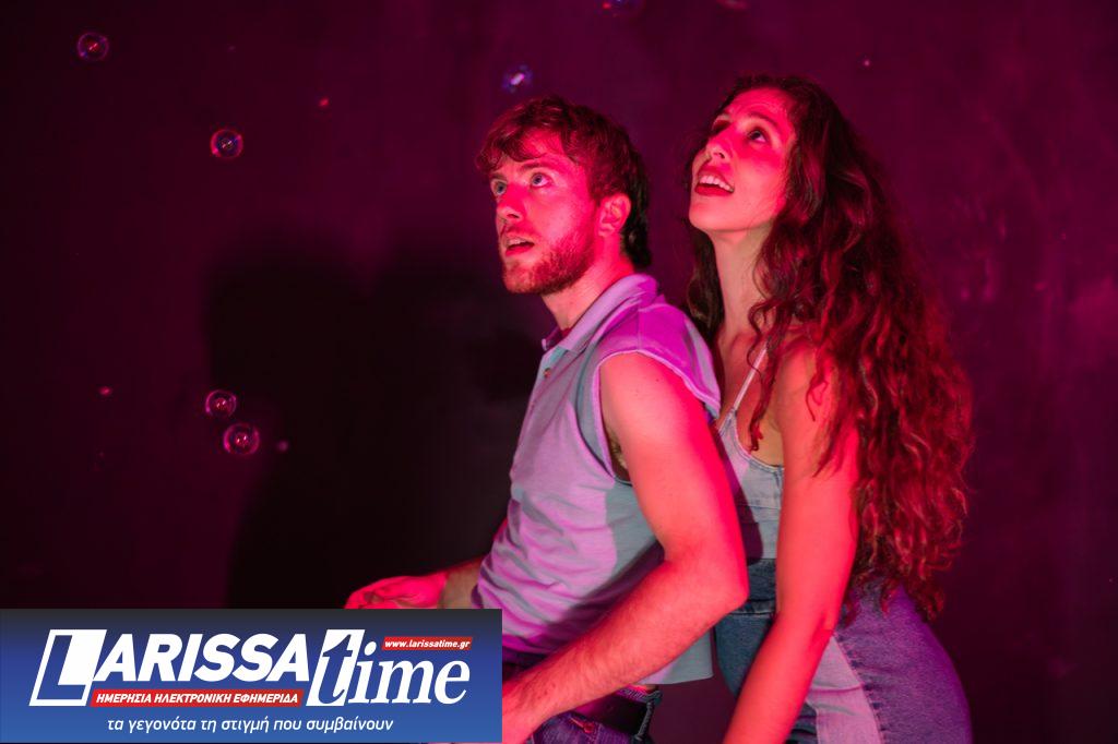 «Πιρούνια σε ακριβά σπορτέξ» στο Red Jasper Cabaret Theatre