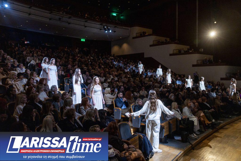 «Στην Πολυθρόνα με την Εύχαρις : …και μια Συγγνώμη…», με επίτιμο προσκεκλημένο τον Μάριο Φραγκούλη