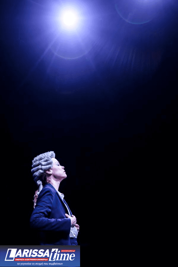 Το “Prima Facie” με τη Λένα Παπαληγούρα για 2η χρονιά στο Θέατρο Πορεία