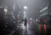 Φιλιππίνες: Πλημμύρες και παλιρροϊκά κύματα προκάλεσε ο υπερτυφώνας Φουνγκ-γουόνγκ – Τουλάχιστον δύο νεκροί