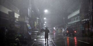 Φιλιππίνες: Πλημμύρες και παλιρροϊκά κύματα προκάλεσε ο υπερτυφώνας Φουνγκ-γουόνγκ – Τουλάχιστον δύο νεκροί