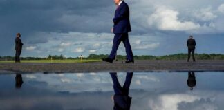 Η δημοτικότητα του Τραμπ πέφτει στο 36%, νέο χαμηλό για τη δεύτερη θητεία