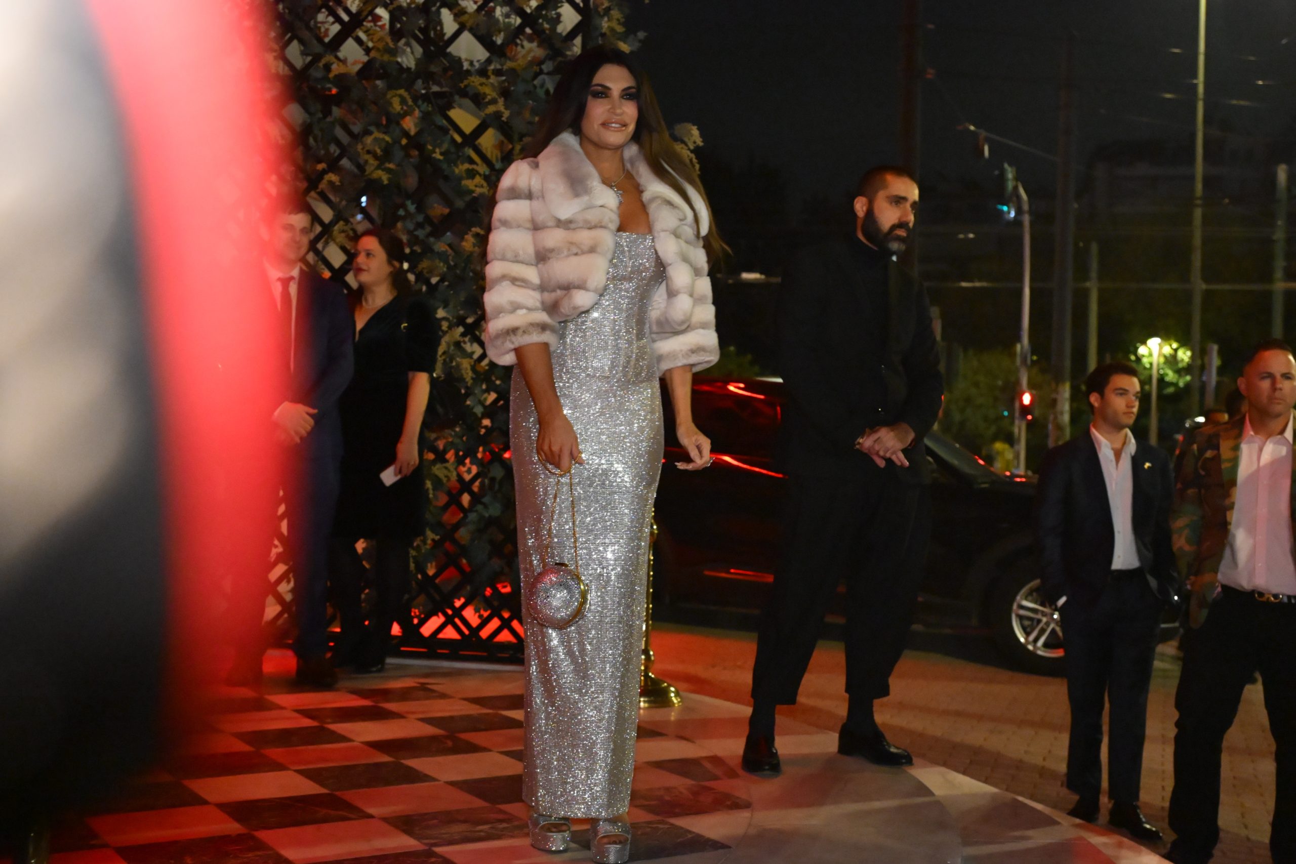 Κίμπερλι Γκιλφόιλ, Κωνσταντίνος Αργυρός