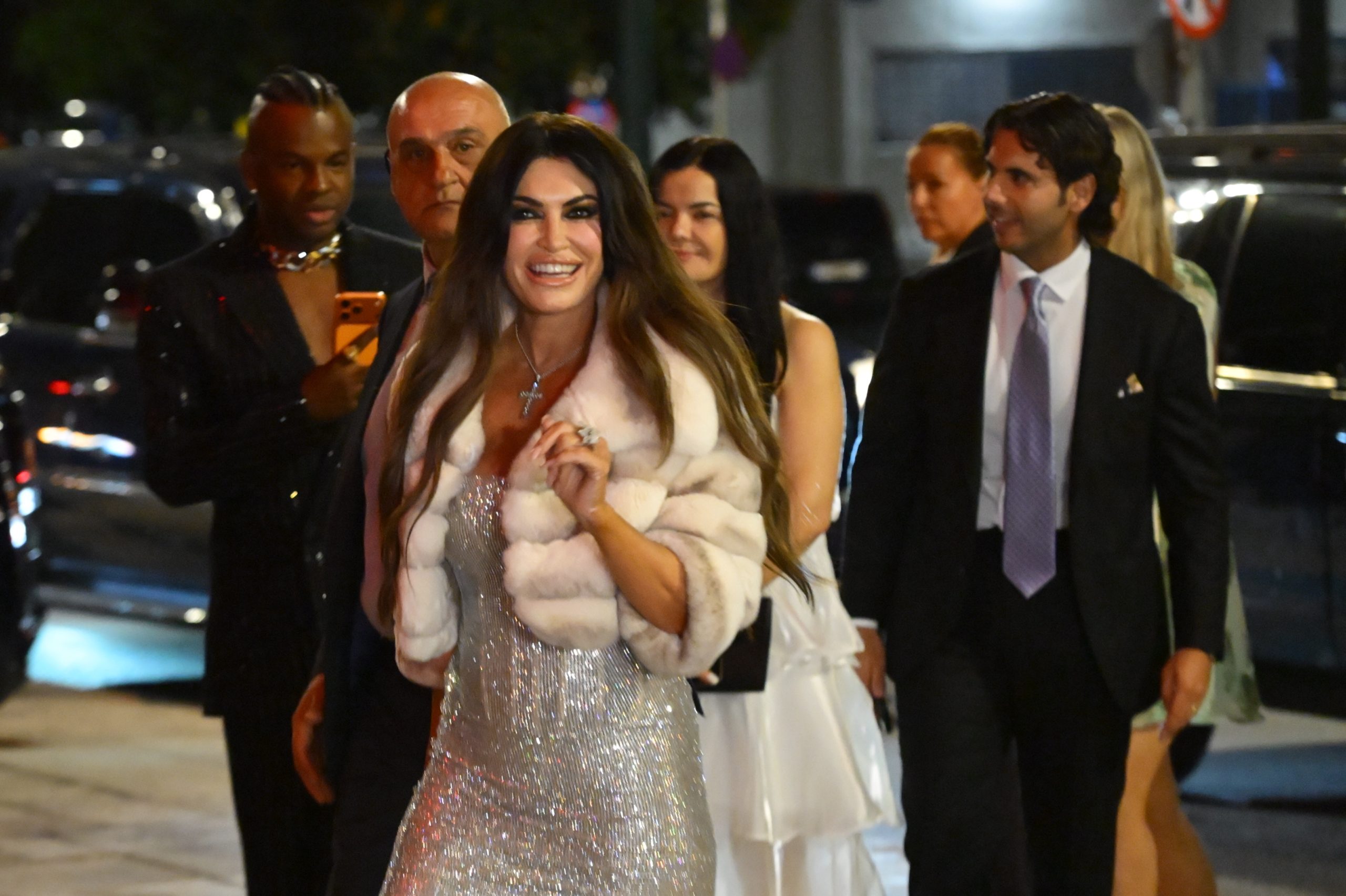 Κίμπερλι Γκιλφόιλ, Κωνσταντίνος Αργυρός