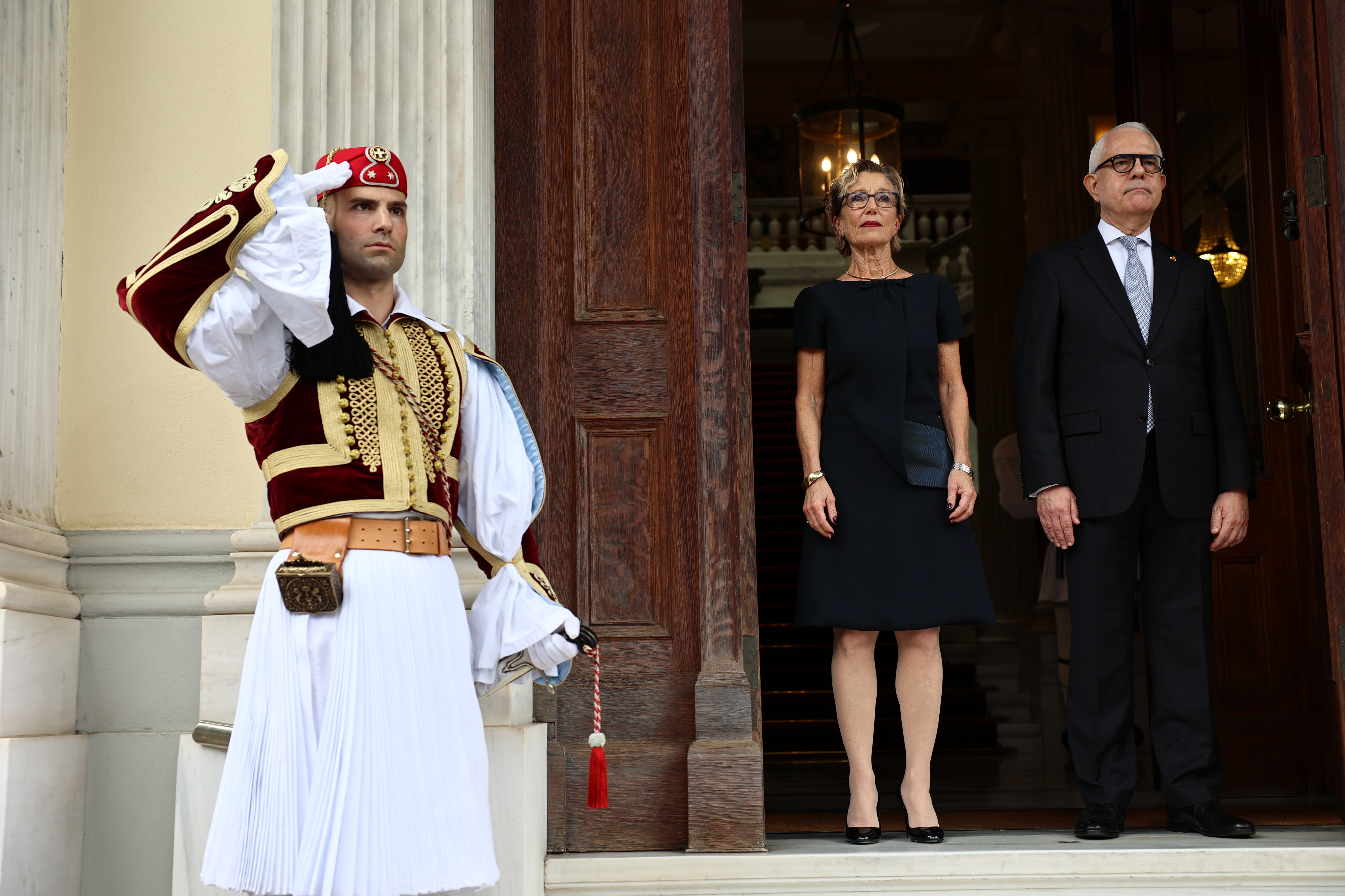 Στο Προεδρικό Μέγαρο η Κίμπερλι Γκίλφοϊλ για τα διαπιστευτήριά της στον ΠτΔ-5