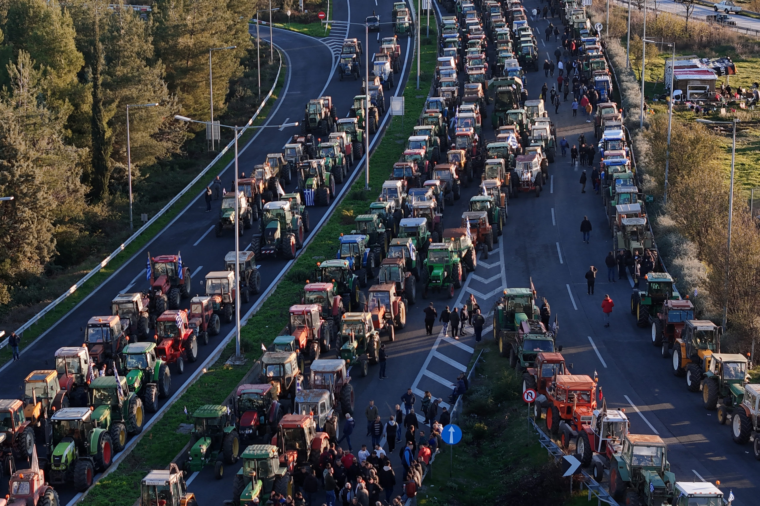 Αγρότες, Νίκαια, τρακτέρ