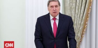 Σε επαφή με τον Γουίτκοφ ο σύμβουλος του Κρεμλίνου Ουσάκοφ για τη διαρροή της συνομιλίας τους