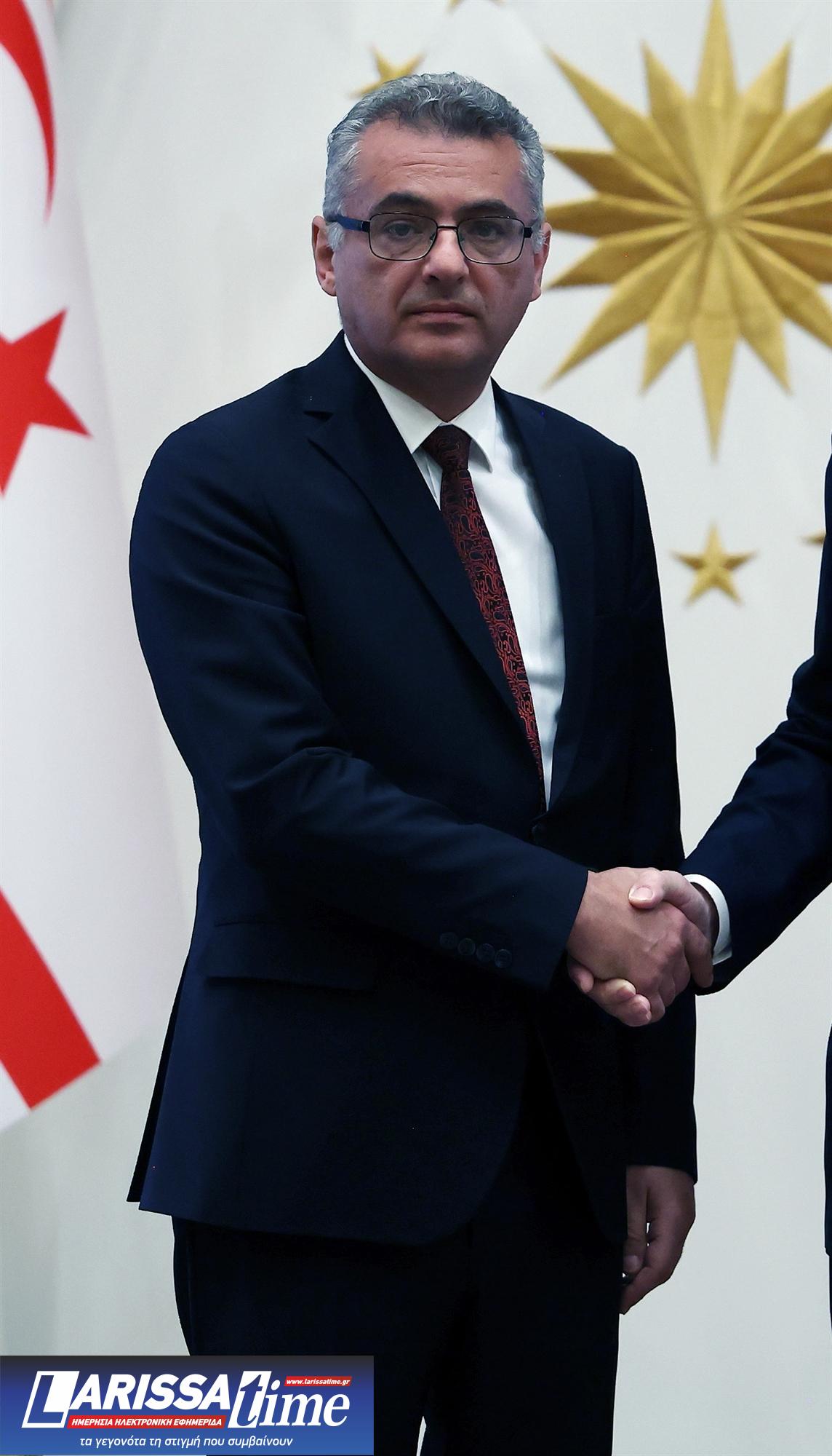 Εντός και Εκτός: Επιμένει στη λύση δύο κρατών ο Ερντογάν-1