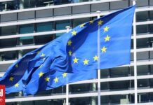 Ουκρανία: «Χρειάζεται πολλή δουλειά για τον τερματισμό του πολέμου» λέει η Κομισιόν