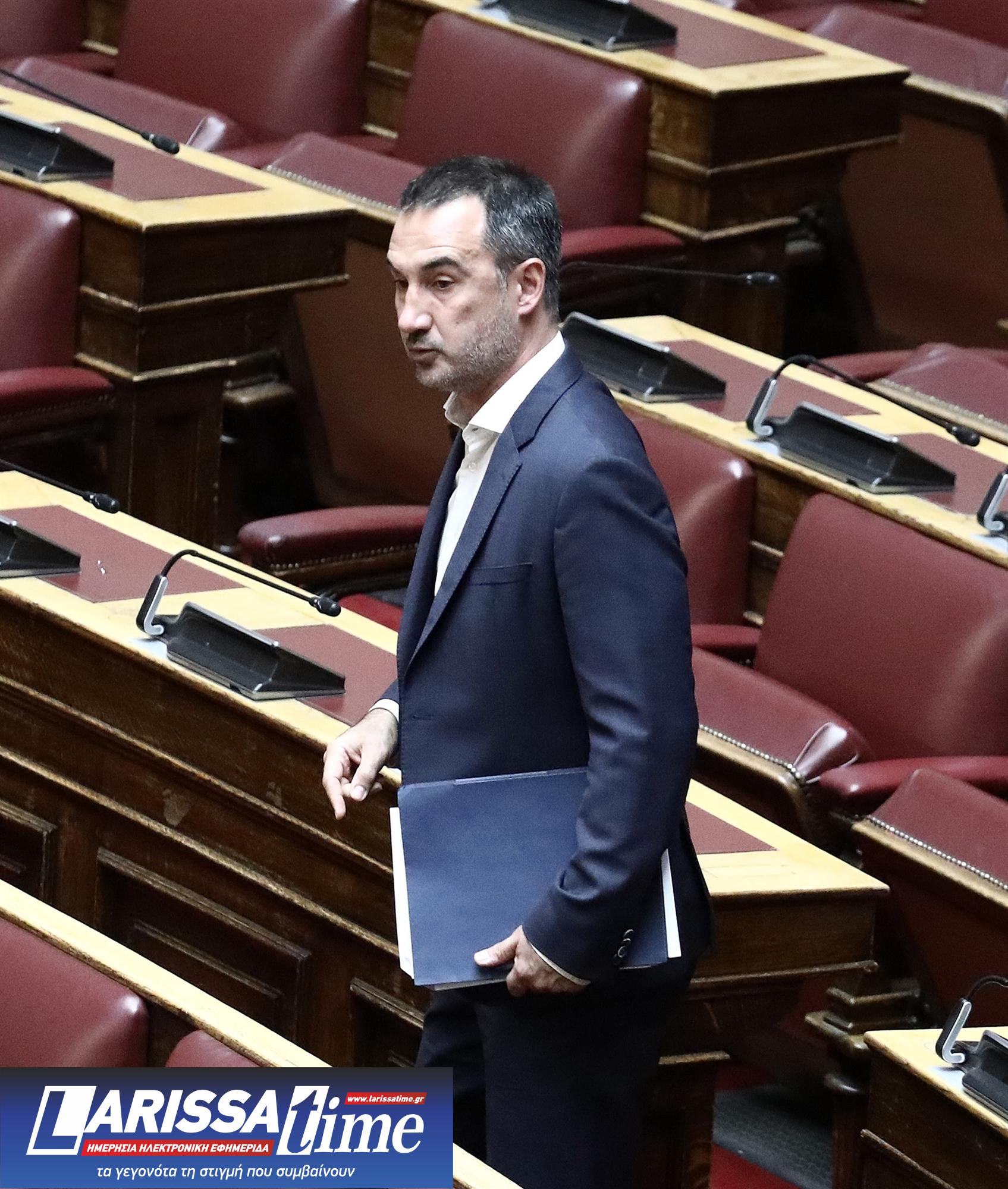 Θεωρείο: Ο Πιερρακάκης και οι βουλευτές-1