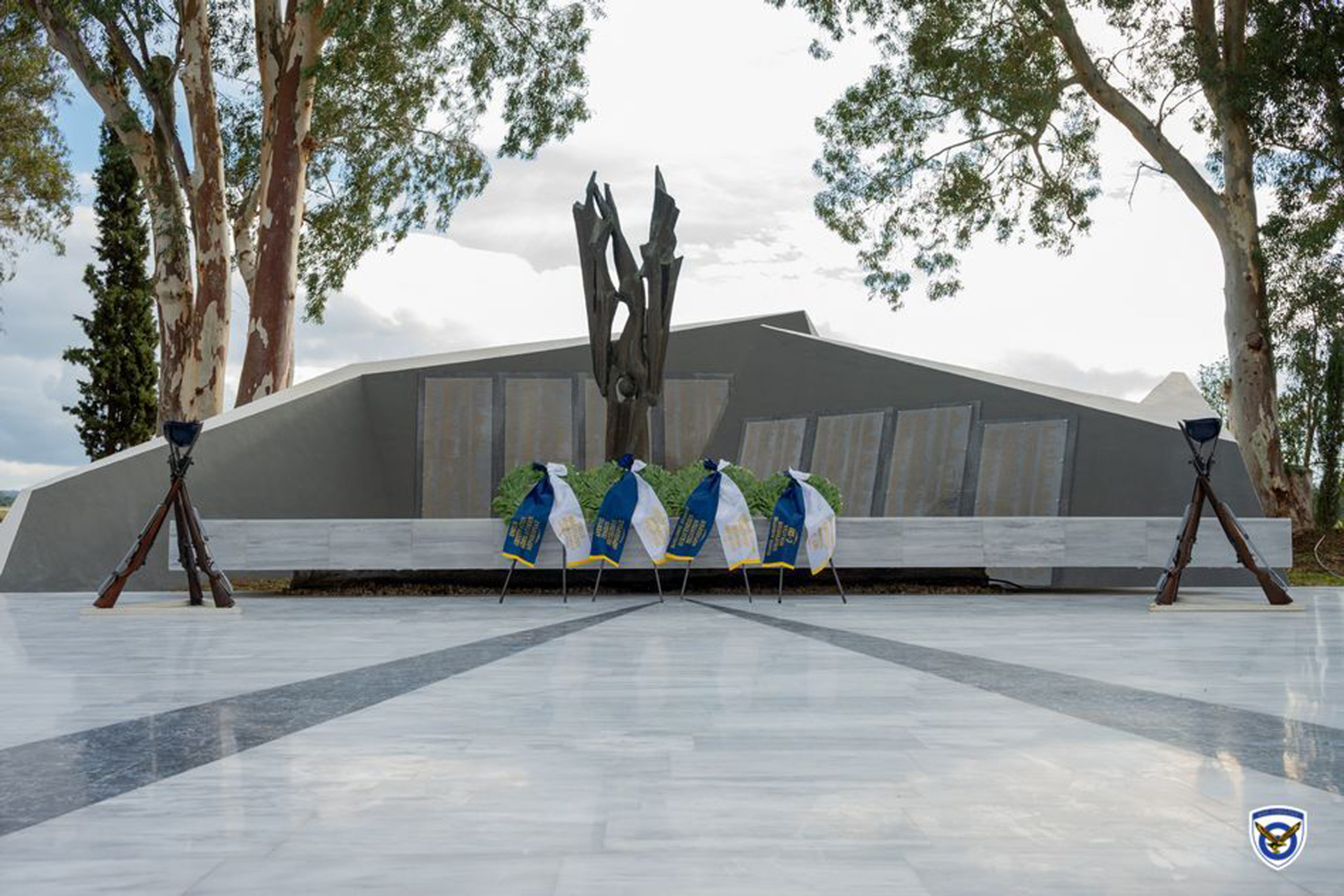 Επιμνημόσυνη δέηση στο μνημείο Πεσόντων Αεροπόρων στην αεροπορική βάση Δεκέλειας