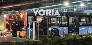 Θεσσαλονίκη: Φωτιά σε λεωφορείο του ΟΑΣΘ