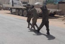 Σουδάν: Νέες μάχες παρά την προτροπή των ΗΠΑ να κηρυχτεί κατάπαυση του πυρός