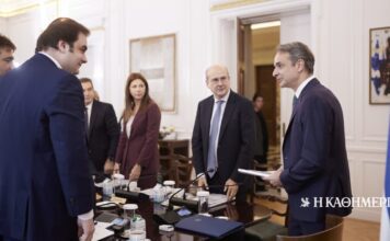 Κυβέρνηση: Ανοιξε «παράθυρο» για ανασχηματισμό
