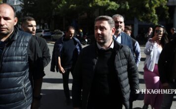 Ανδρουλάκης από Πάτρα: Προτεραιότητα οι κοινωνικές κατοικίες για τη νέα γενιά