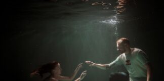 Προσπαθούμε να είμαστε τέλειοι για να μας αγαπήσουν… αλλά μόνο ό,τι είναι αυθεντικό έχει αγαπηθεί πραγματικά