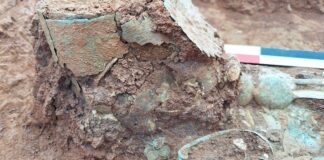 ΥΠΠΟ: Η αρχόντισσα με το ανεστραμμένο διάδημα – Εντυπωσιακές ταφές των αρχαϊκών χρόνων στην Φθιώτιδα