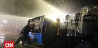 Με τοξική ουσία του Α’ Παγκοσμίου Πολέμου ψέκασε τους διαδηλωτές στη Γεωργία η Αστυνομία