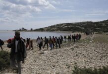 Ανησυχητική έκθεση: Οι σκληροπυρηνικές μεταναστευτικές πολιτικές τροφοδοτούν το λαθρεμπόριο ανθρώπων