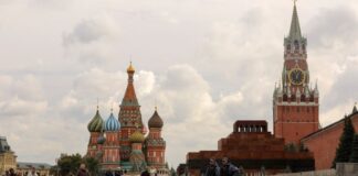 Ρωσία: Γιατί αυτοπυρπoλήθηκε στην Κόκκινη Πλατεία διευθυντής εργοστασίου όπλων