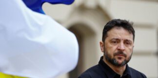 Ουκρανία: Για πρώτη φορά ο Ζελένσκι αποδέχεται απόσυρση στρατευμάτων από τα ανατολικά – Οι όροι του Κιέβου