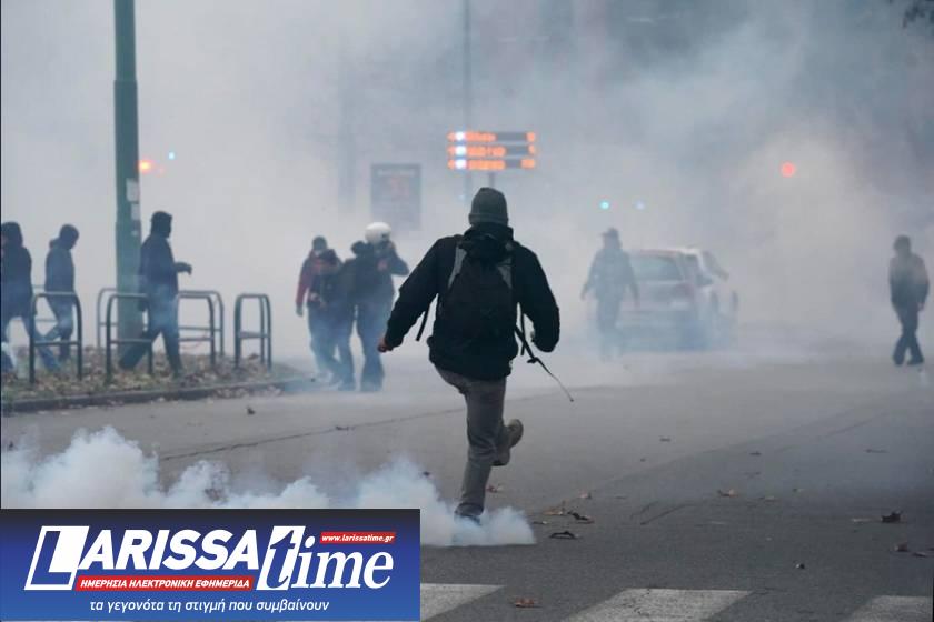 Protesters clash with police in Turin