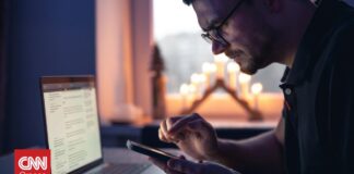 Τι είναι η «ψύχωση ChatGPT» για την οποία προειδοποιούν οι ειδικοί