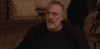 Η αρχή του τέλους του Δημοσθένη πλησιάζει