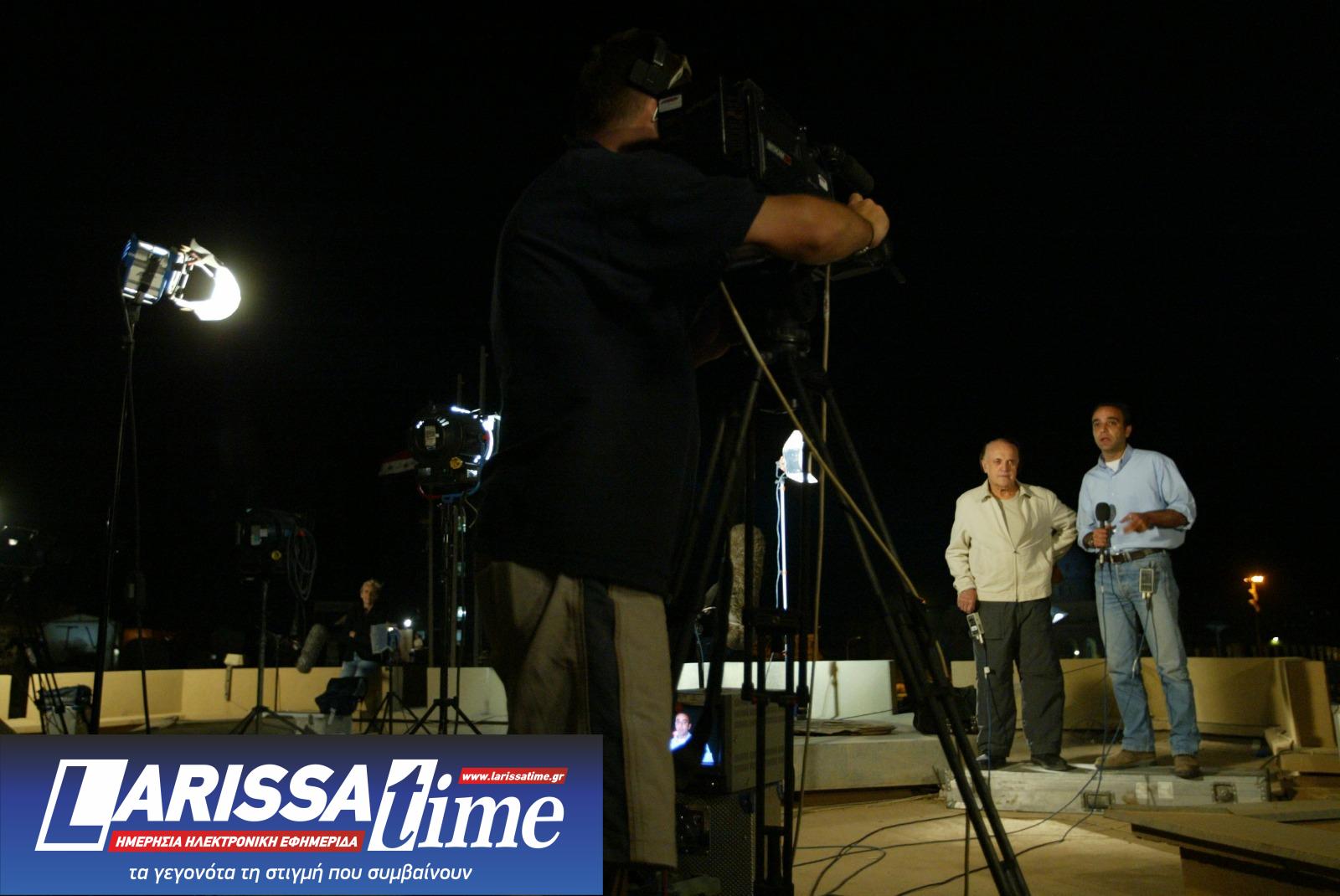 Οταν ο θρυλικός Πίτερ Αρνέτ έκανε ανταπόκριση για την ΕΡΤ-2