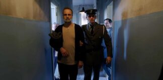 Ο Μαρκόπουλος οδηγείται στη φυλακή