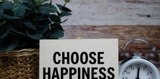 Η ετυμολογία της ευτυχίας | Δεν μπορούμε να ελέγξουμε τα πάντα αλλά μπορούμε να ελέγξουμε τη συμπεριφορά μας