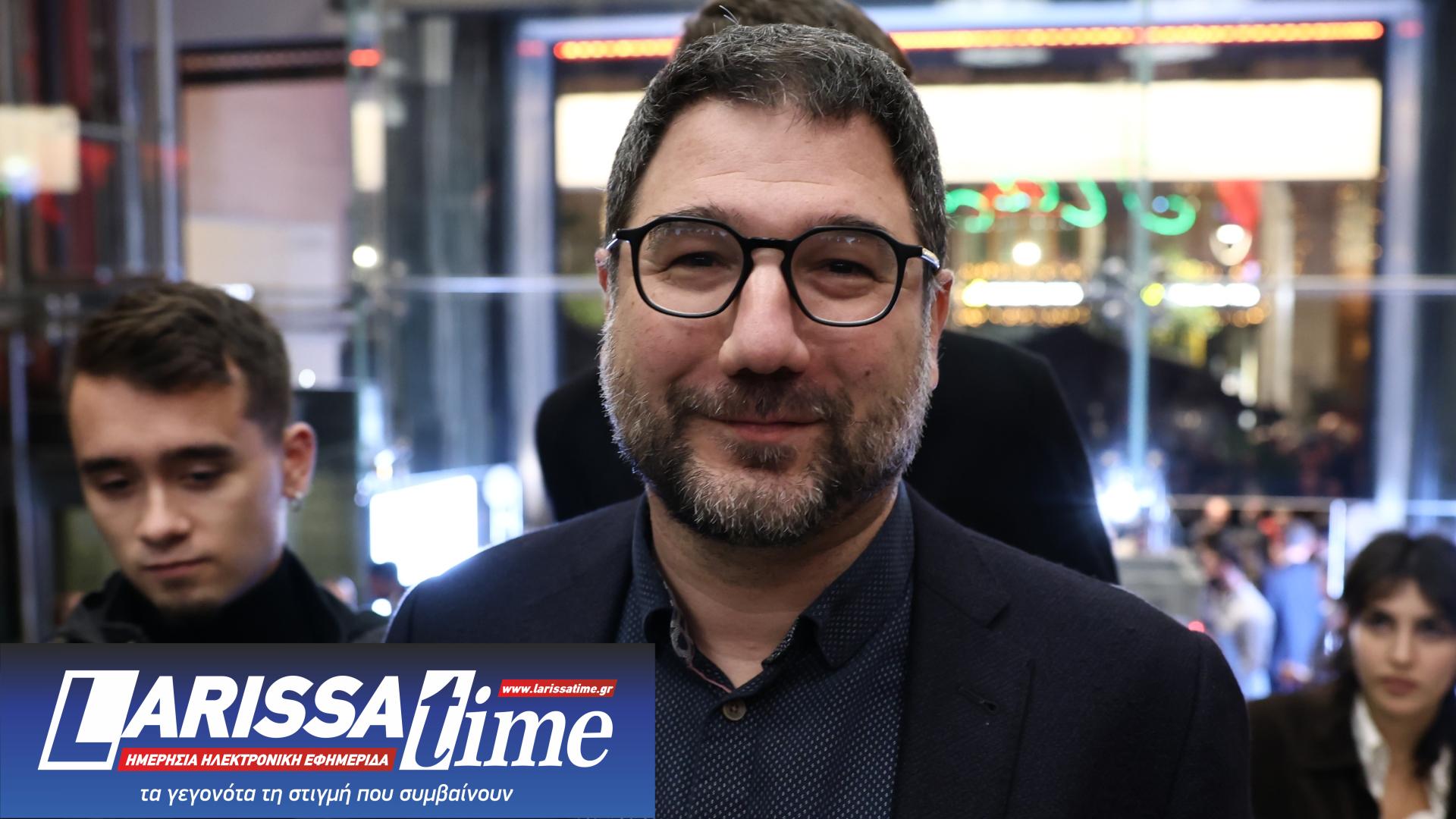 Στο φουαγέ του «Παλλάς» – Ποιοι έδωσαν το «παρών» στην παρουσίαση του βιβλίου Τσίπρα [εικόνες]-21