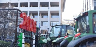 Λάρισα: «Πρωτοχρονιά στα μπλόκα αν δεν ικανοποιηθούν τα αιτήματά μας»