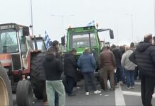 Αγρότες από το μπλόκο Νίκαιας κλείνουν τη Δευτέρα τις σήραγγες των Τεμπών για τα φορτηγά