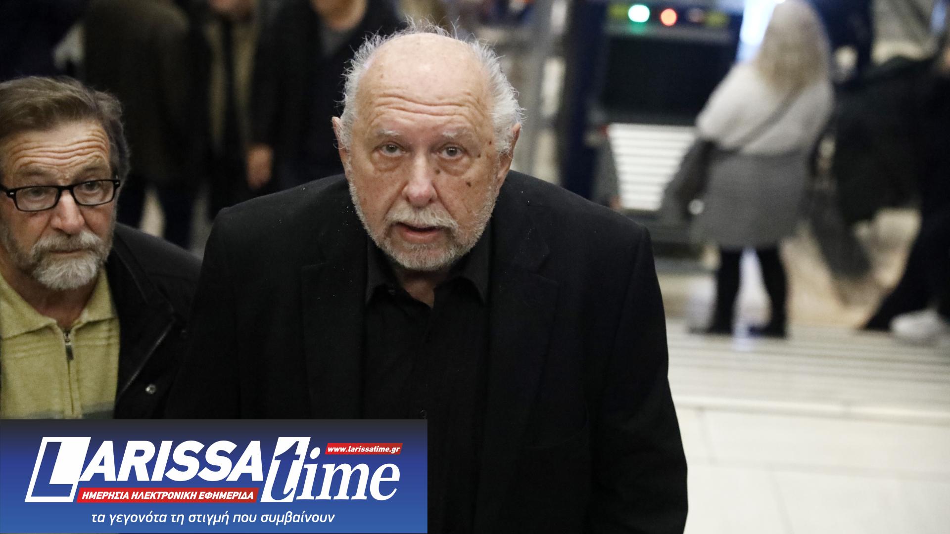 Στο φουαγέ του «Παλλάς» – Ποιοι έδωσαν το «παρών» στην παρουσίαση του βιβλίου Τσίπρα [εικόνες]-8