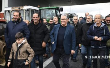 Κουτσούμπας από Τύρναβο: «Είμαστε με τα μπλόκα της αγροτιάς»