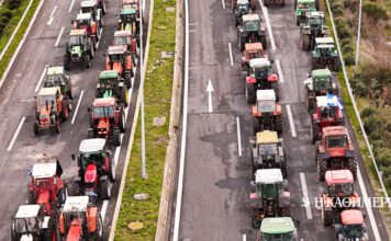 Θεωρείο: Κλήσεις στα τρακτέρ | Η ΚΑΘΗΜΕΡΙΝΗ